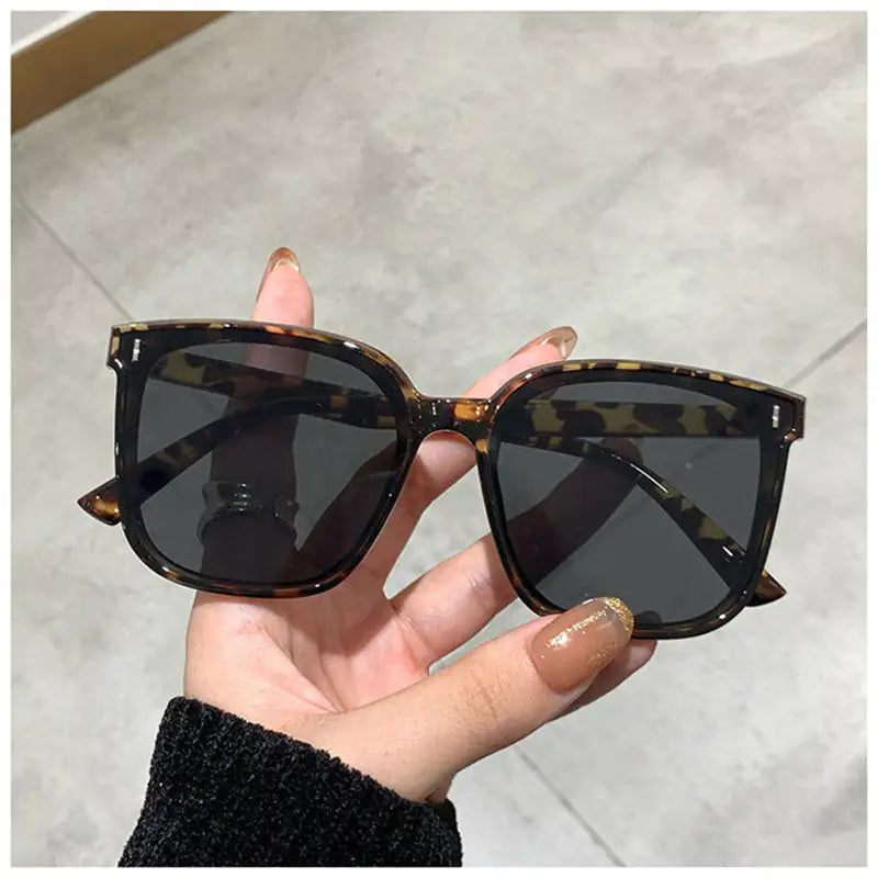 Vintage Square UV Sunglasses